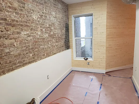 Rented by HFF Realty LLC | media 7