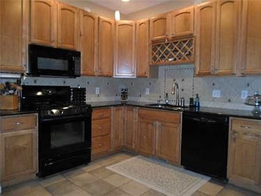 5th image of 316 German St