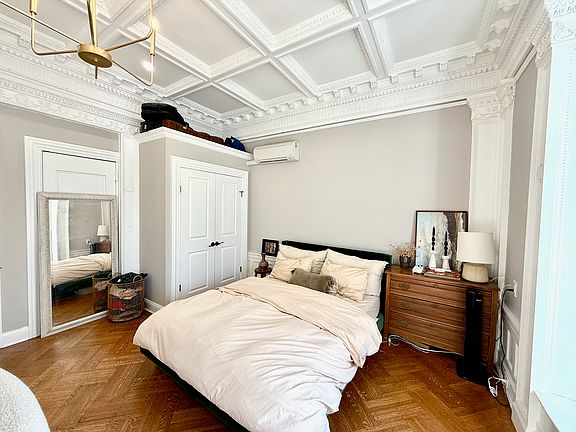 5th image of 463 Clinton Ave #3B