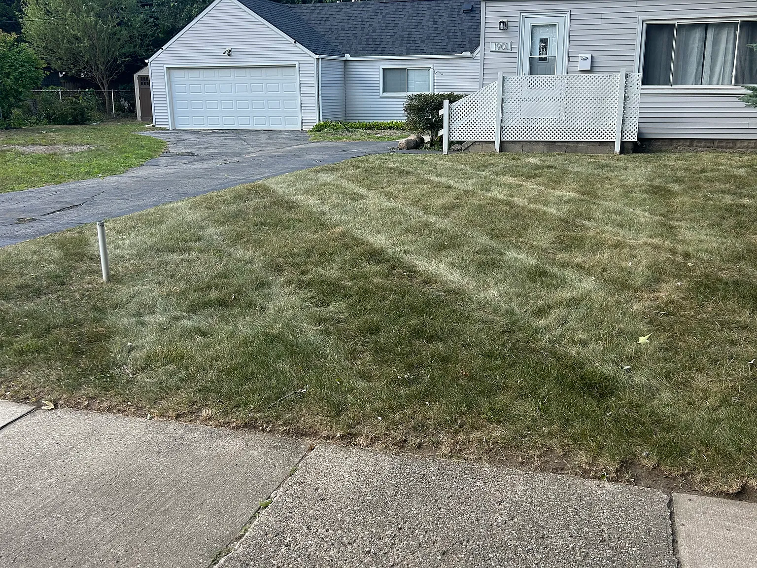 3 bed, 1193 sqft, $2,100 — Photo 1