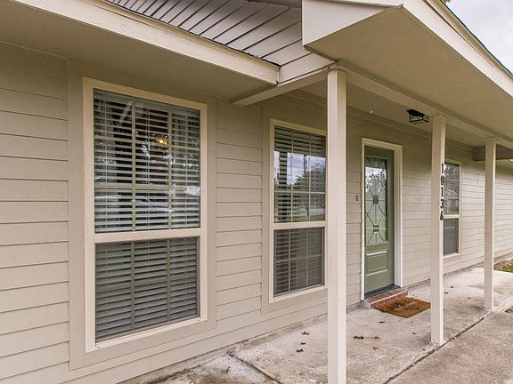 3rd image of 10136 Lake Park Ave