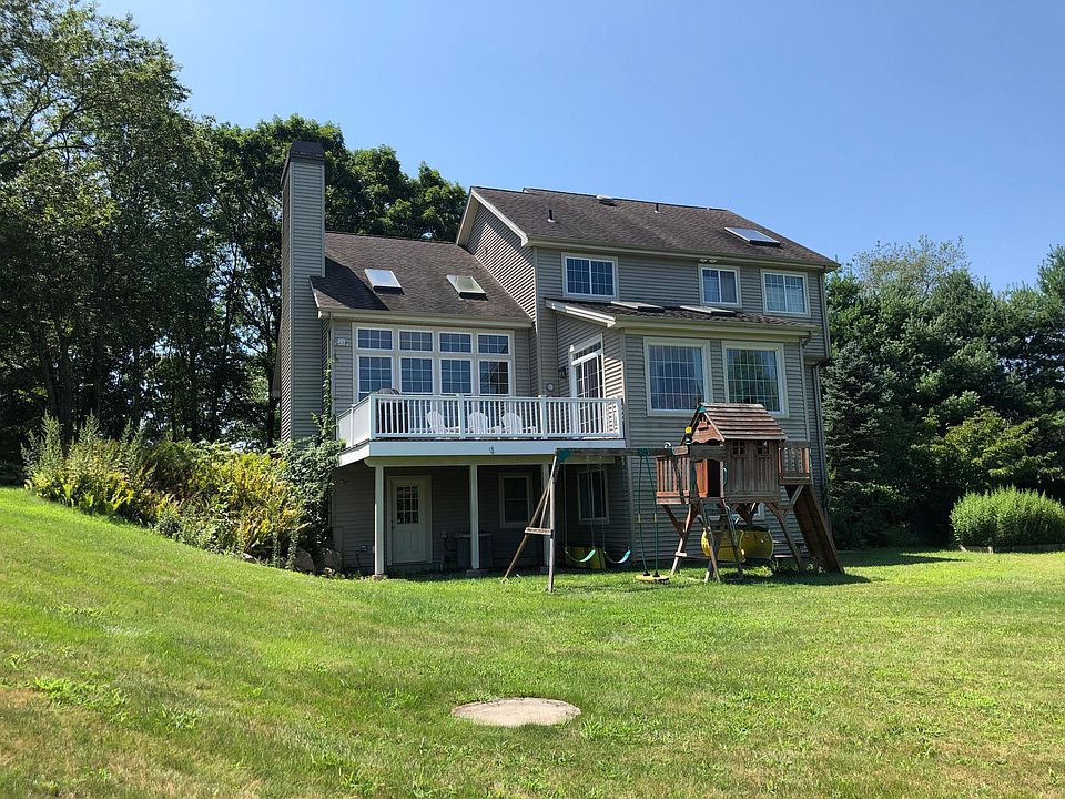 2nd image of 27 Stone Ranch Rd