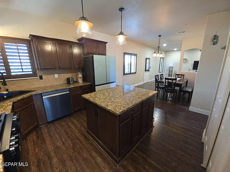 12867 Hidden Grove Dr — Photo 17