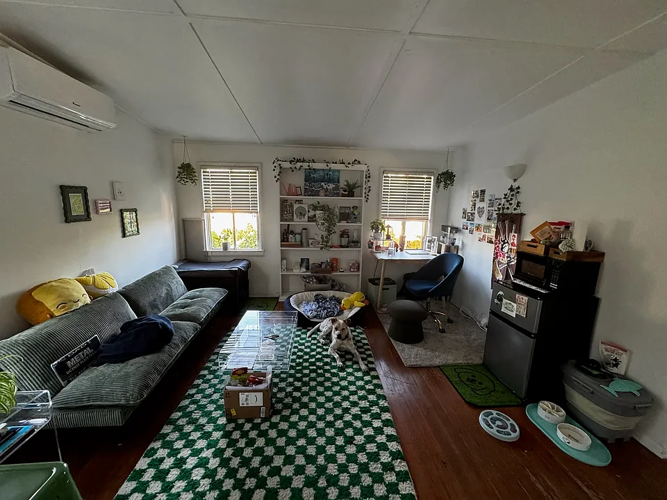 S Cochran Ave