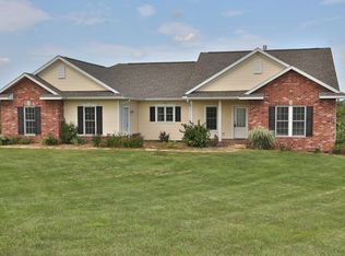 2823 N Old Quarry Ct, Galena, IL 61036