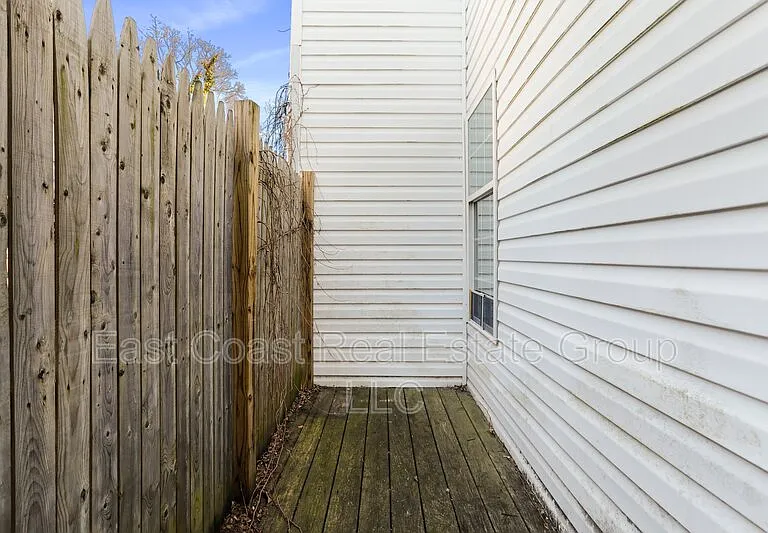 721 2nd St #A — Photo 24