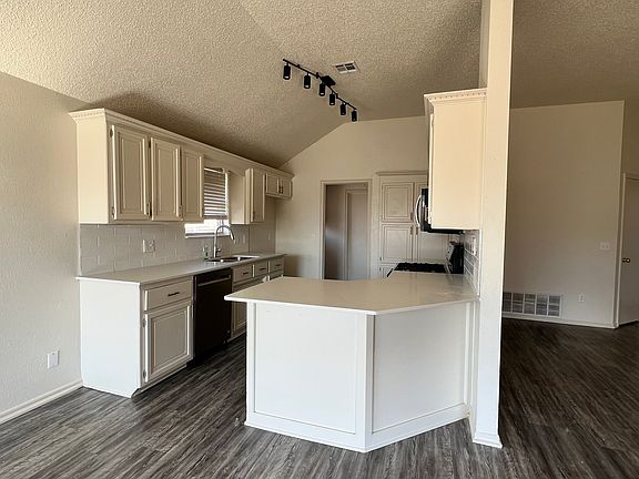 2nd image of 1104 NE 26th St #1