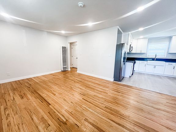 4th image of 16035 Bonfair Ave