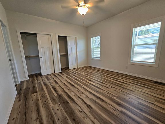 2nd image of 4901 Green River Rd #320