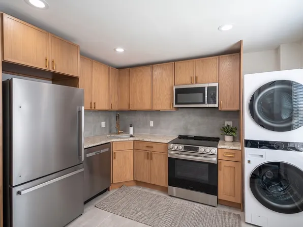 505 Thomas St #1, Bethlehem, PA 18015