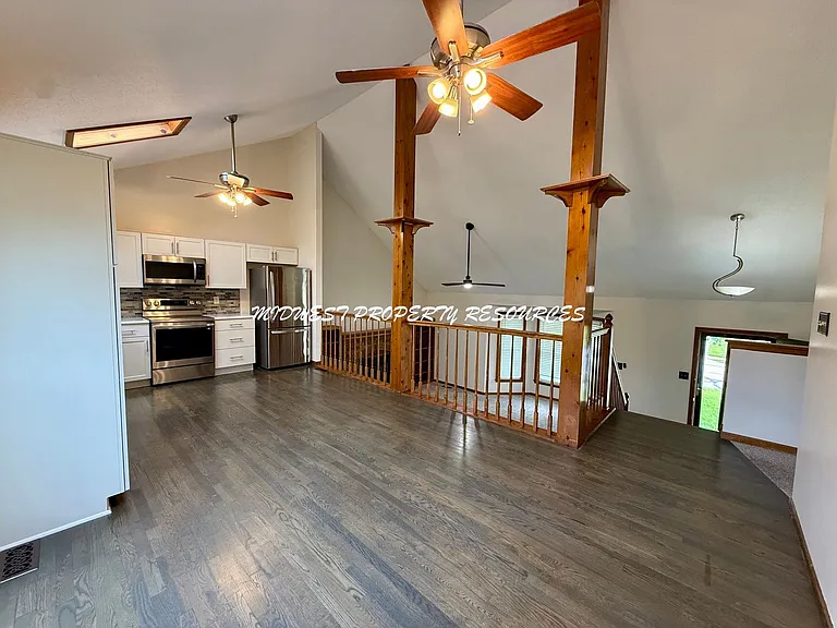 1100 NE Ball Dr — Photo 6