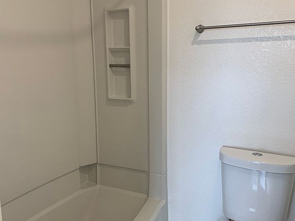 5th image of 3270 Del Monte Blvd #46