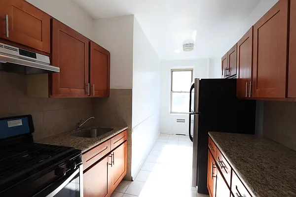 Rented by Douglas Elliman | media 4