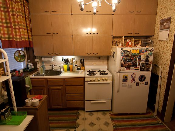 5th image of 3523 W Leland Ave
