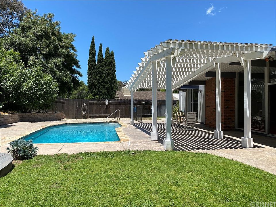 1st image of 464 Camino Manzanas