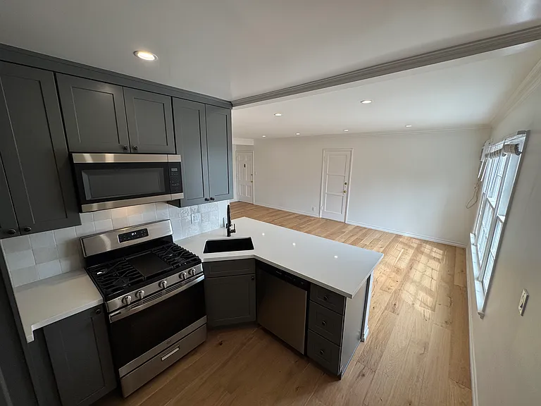 4634 Los Feliz Blvd #2 — Photo 3