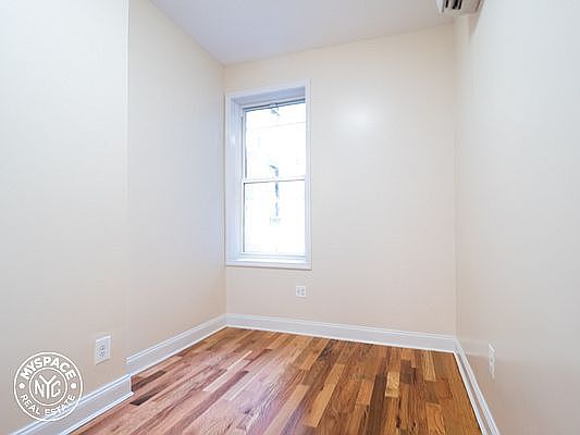 5th image of 420 Bleecker St APT 1R