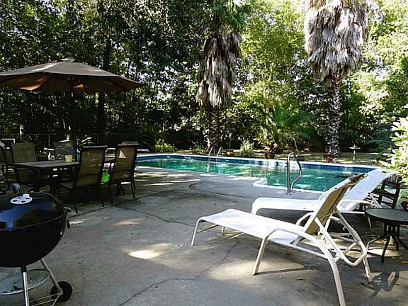 5th image of 5306 Powell Ln