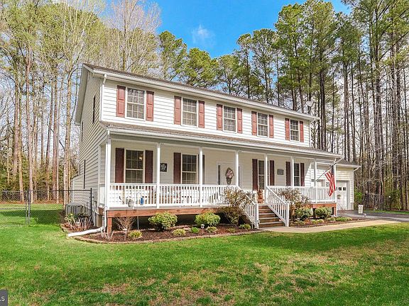 2nd image of 45980 Fairfax Ln