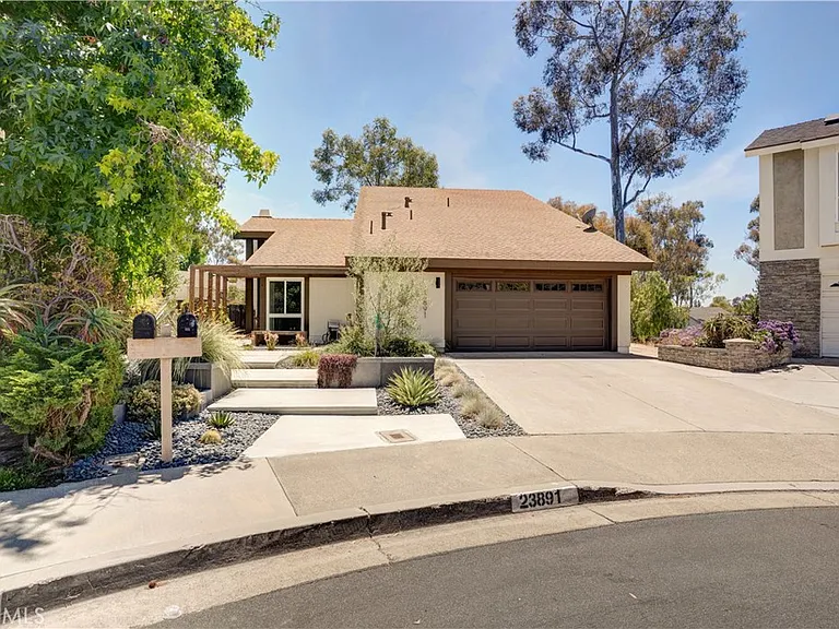 23891 Cypress Ln — Photo 35