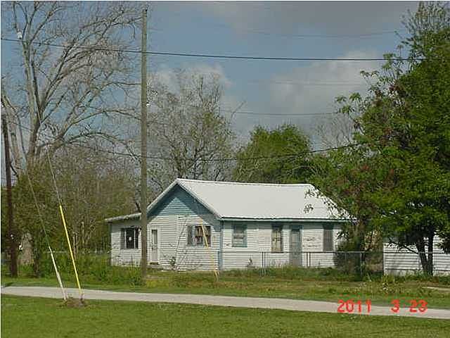 1st image of 3906 Romero Rd