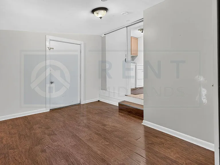 521 Georgia St — Photo 12