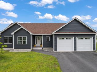 7 Wine Time Cir, Lisbon, ME 04250