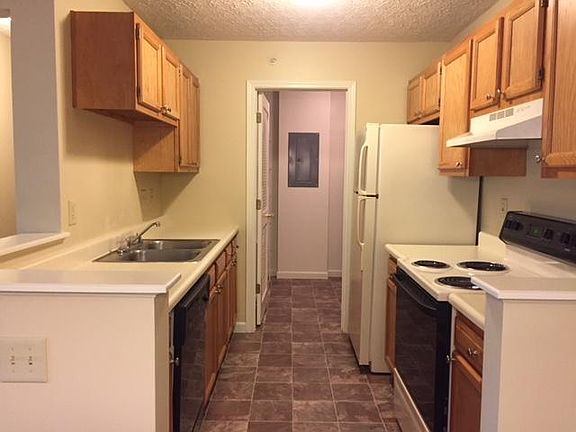 3rd image of 691 Napa Valley Ln APT 7