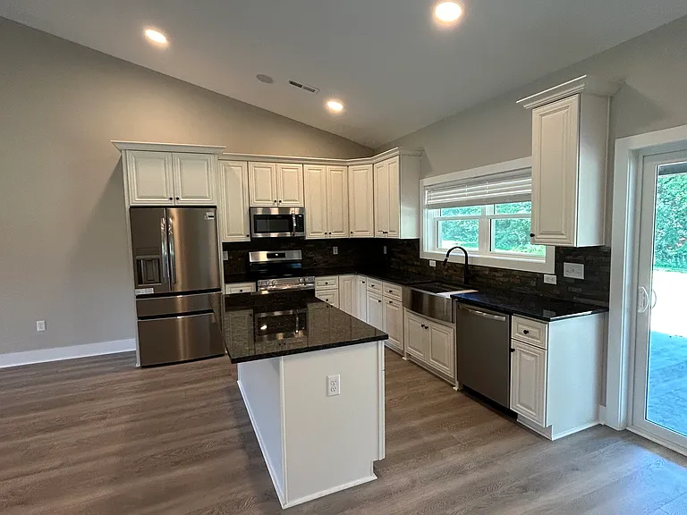 5255 Wills Rd — Photo 11