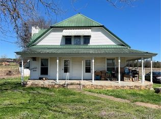 522 Wire Rd, Ozark, AR 72949