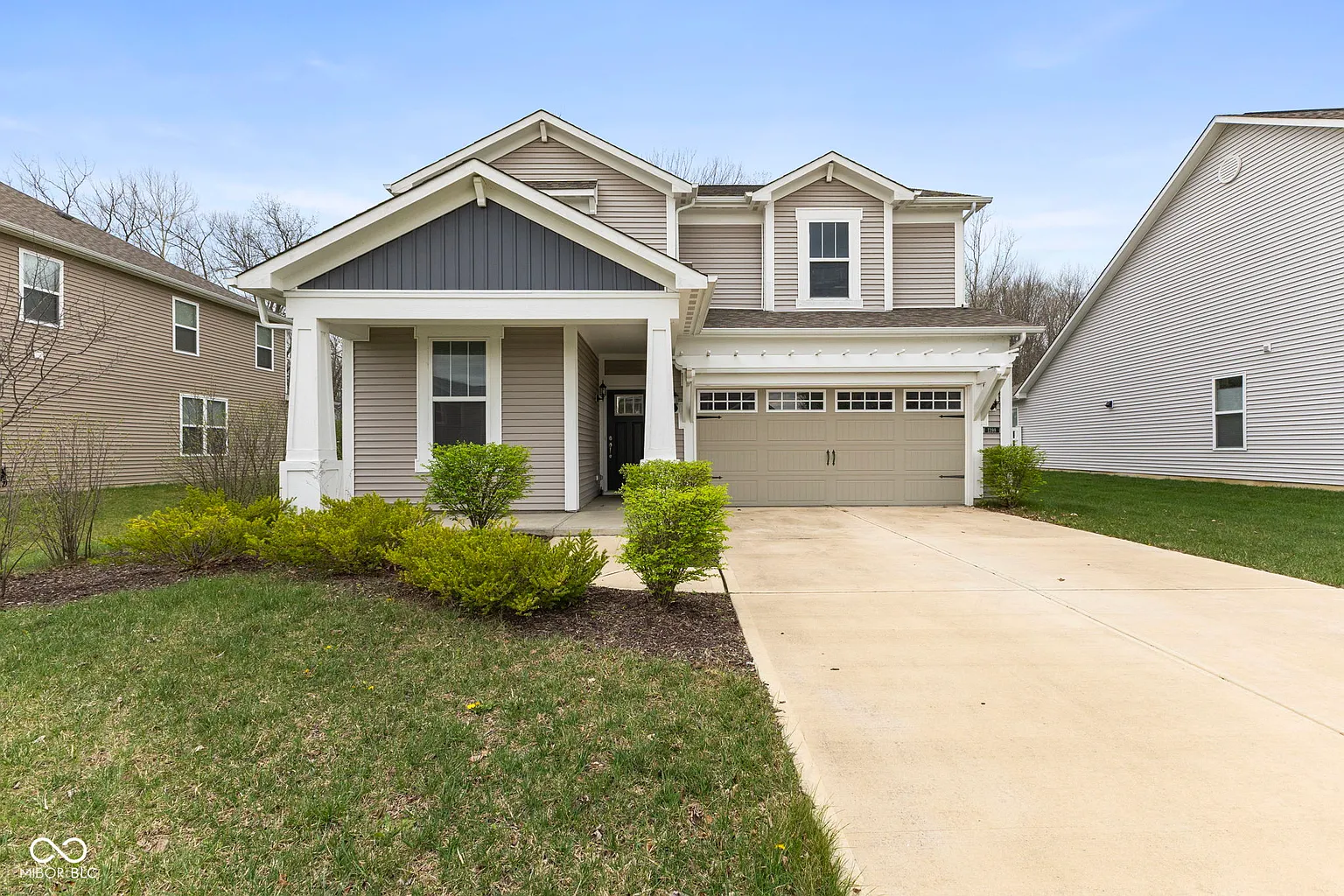 1398 Sarah Way photo 1