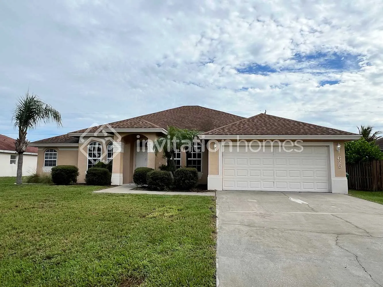 625 SW Jacoby Ave Port Saint Lucie, FL 34953 — Photo 1