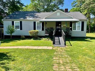 150 Gosnell Rd, Wellford, SC 29385