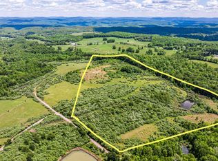 6 Gladesville Rd, Independence, WV 26374