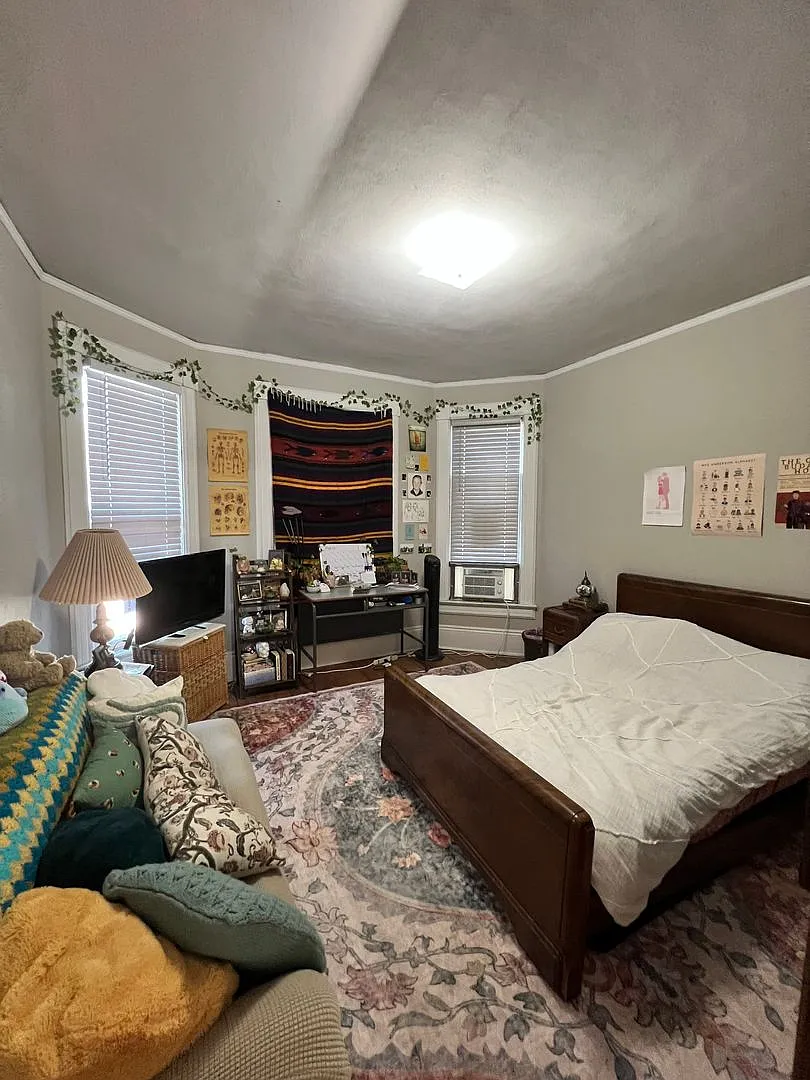 650 Jackson St — Photo 2
