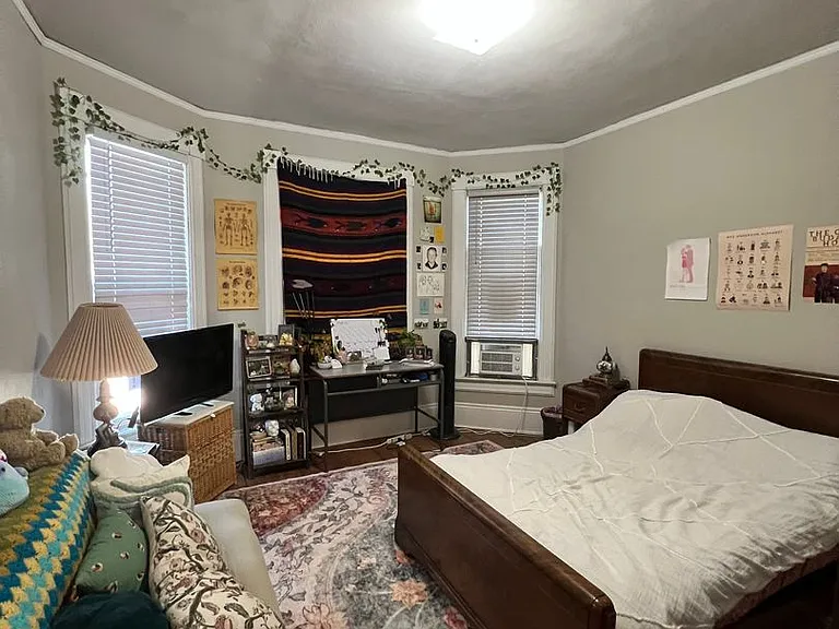 650 Jackson St — Photo 2