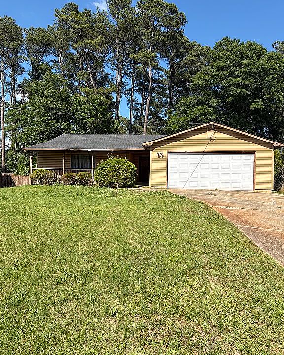 1st image of 2283 New Castle Cir