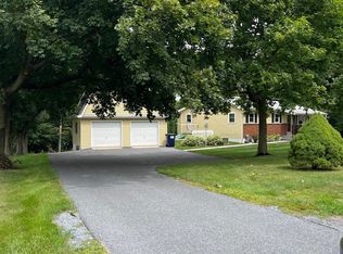 8 Sportsman Ln, Newmanstown, PA 17073