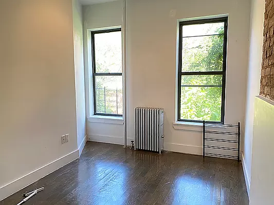 Rented by Aegis Realty Management Corp | media 10