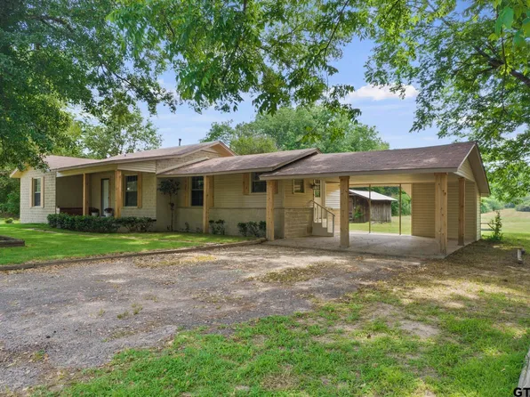 515 N Heights Blvd, Omaha, TX 75571