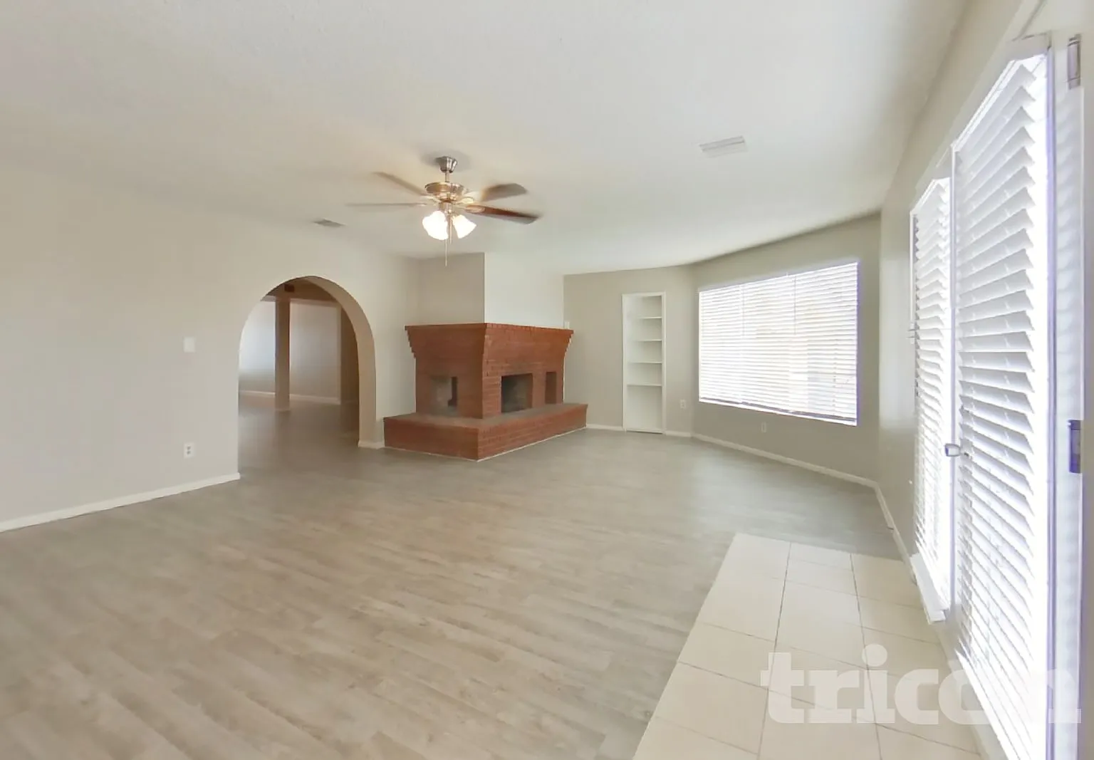 4832 N 87th Lane Phoenix AZ — Photo 2