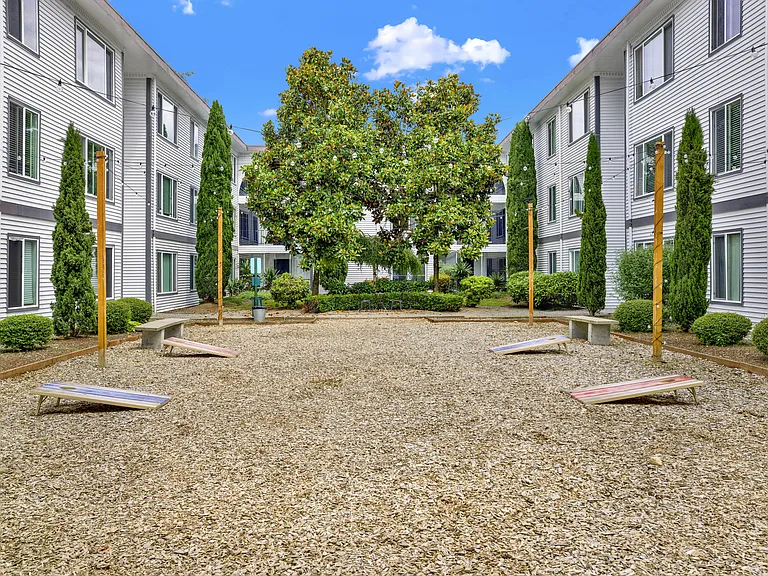 The Ridge at Bellevue — Photo 14