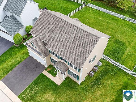 2nd image of 8595 Pathfinder Rd