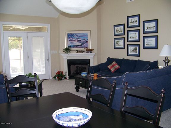 3rd image of 207-A Reserve Green Drive