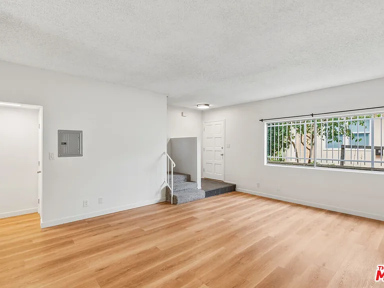 1330 Yale St #2 — Photo 7