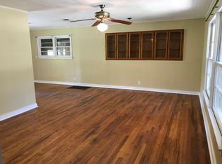 127 Brierwood Dr, Palestine, TX 75801