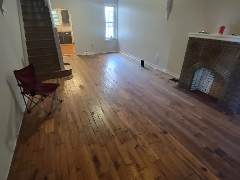 808 E Madison St — Photo 2