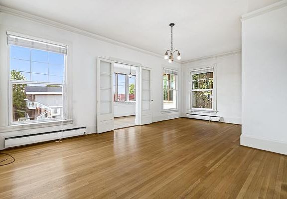 5th image of 1407 9th Ave W