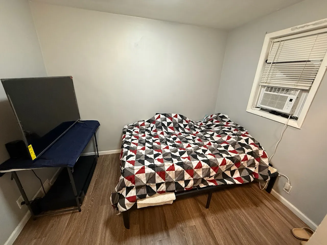 2 bed, 650 sqft, $1,250 — Photo 4