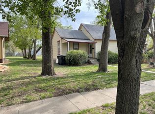 503 E 4th St, Newton, KS 67114